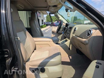 2005 Ford Expedition Eddie Bauer – miniatura 19
