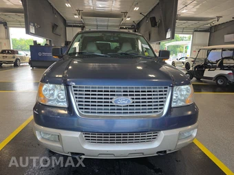 2005 Ford Expedition King Ranch – miniatura 2