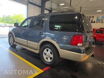 2005 Ford Expedition King Ranch – miniatura 6