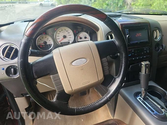 2005 Ford F-150 King Ranch Crew Cab Short Bed - miniatura 10