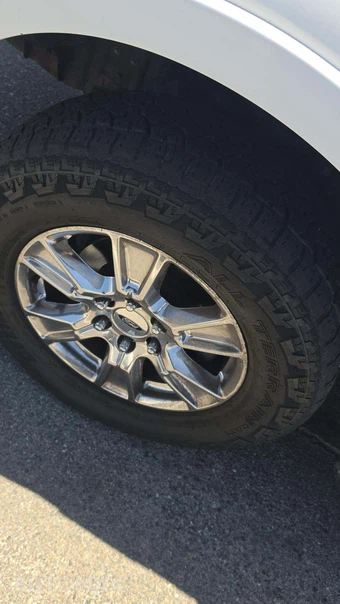 2005 Ford F-150 Lariat Crew Cab Short Bed - miniatura 25