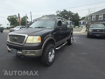 2005 Ford F-150 Lariat Extended Cab Medium Bed w/Rear Doors