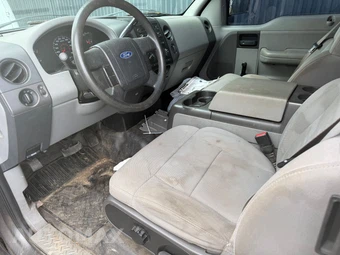 2005 Ford F-150 STX Extended Cab Medium Bed w/Rear Doors - miniatura 8