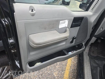 2005 Ford F-150 XL Extended Cab Medium Bed w/Rear Doors - miniatura 9