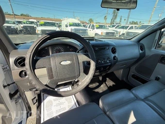 2005 Ford F-150 XL Regular Cab Medium Bed - miniatura 12