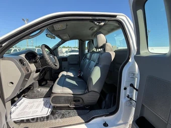 2005 Ford F-150 XL Regular Cab Medium Bed - miniatura 13