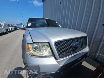 2005 Ford F-150 XLT Crew Cab Short Bed - miniatura 2