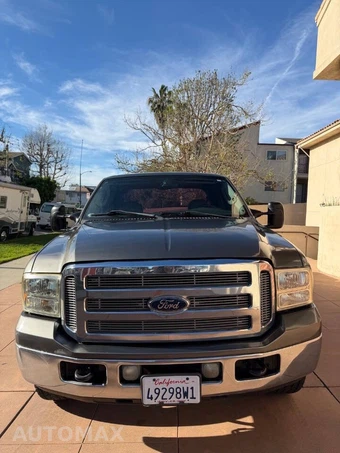 2005 Ford F-250 Crew Cab - miniatura 6