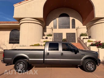 2005 Ford F-250 Crew Cab - miniatura 7