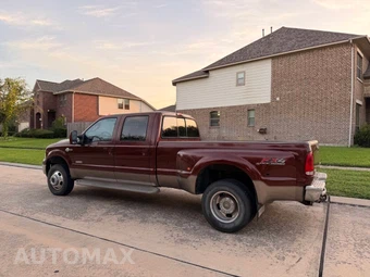 2005 Ford F-350 Crew Cab DRW - miniatura 2