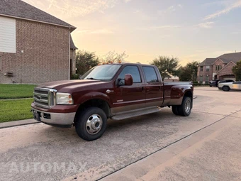 2005 Ford F-350 Crew Cab DRW - miniatura 3