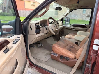 2005 Ford F-350 Crew Cab DRW - miniatura 5
