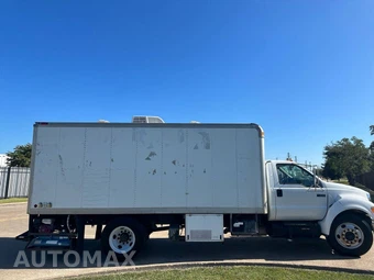 2005 Ford F-650 - miniatura 11