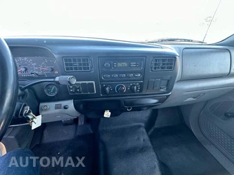 2005 Ford F-650 - miniatura 21