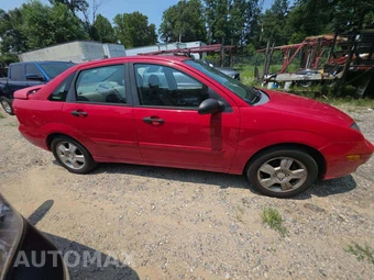 2005 Ford Focus ZX4 SE Sedan - miniatura 4