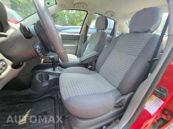 2005 Ford Focus ZX4 SE Sedan - miniatura 6