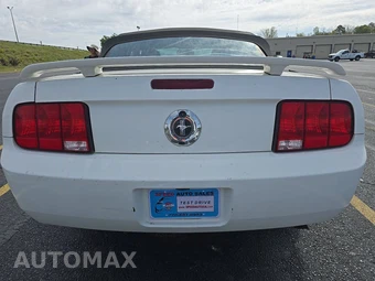 2005 Ford Mustang V6 Premium Convertible - miniatura 15