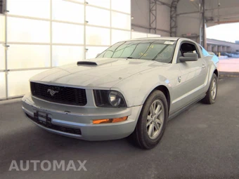 2005 Ford Mustang V6 Premium Coupe