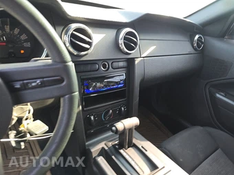 2005 Ford Mustang V6 Premium Coupe - miniatura 11