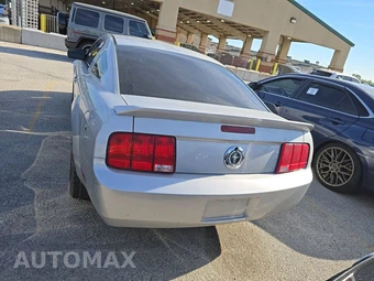 2005 Ford Mustang V6 Premium Coupe - miniatura 16