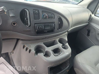 2005 Ford Super Duty E-350 Cutaway DRW - miniatura 11