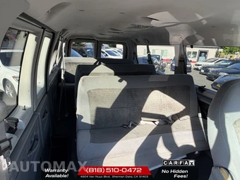 2005 Ford Super Duty E-350 Wagon XLT 138.0" WB - miniatura 5