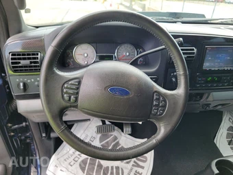 2005 Ford Super Duty F-250 Harley-Davidson Crew Cab Medium Bed - miniatura 16