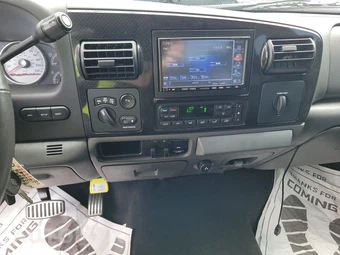 2005 Ford Super Duty F-250 Harley-Davidson Crew Cab Medium Bed - miniatura 17