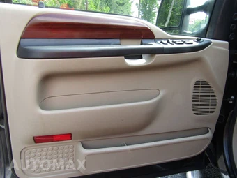 2005 Ford Super Duty F-250 Lariat Crew Cab Medium Bed - miniatura 9