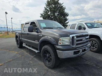 2005 Ford Super Duty F-250 Lariat Crew Cab Medium Bed - miniatura 4