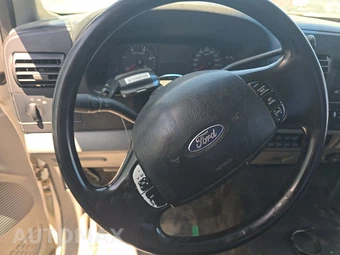 2005 Ford Super Duty F-250 Lariat Extended Cab Medium Bed w/Rear Doors - miniatura 10