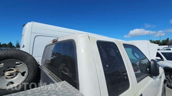 2005 Ford Super Duty F-250 Lariat Extended Cab Medium Bed w/Rear Doors - miniatura 28