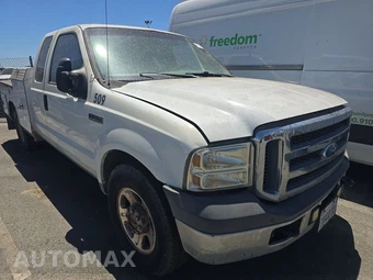 2005 Ford Super Duty F-250 Lariat Extended Cab Medium Bed w/Rear Doors - miniatura 3