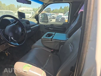 2005 Ford Super Duty F-250 Lariat Extended Cab Medium Bed w/Rear Doors - miniatura 7