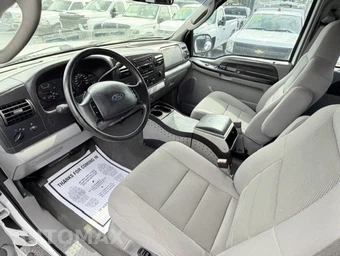 2005 Ford Super Duty F-250 XL Crew Cab Medium Bed - miniatura 11
