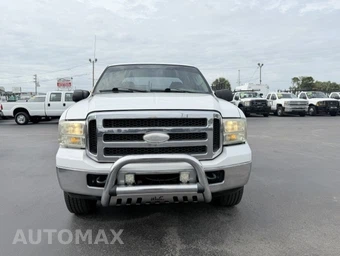 2005 Ford Super Duty F-250 XL Crew Cab Medium Bed - miniatura 2