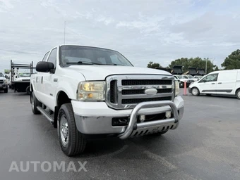 2005 Ford Super Duty F-250 XL Crew Cab Medium Bed - miniatura 3