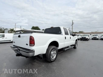 2005 Ford Super Duty F-250 XL Crew Cab Medium Bed - miniatura 5