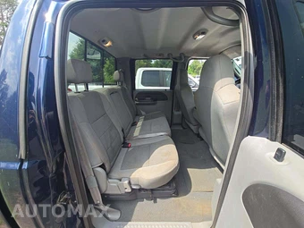 2005 Ford Super Duty F-250 XLT Crew Cab Medium Bed - miniatura 16