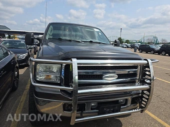 2005 Ford Super Duty F-250 XLT Crew Cab Medium Bed - miniatura 2