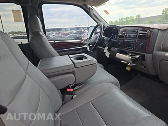 2005 Ford Super Duty F-250 XLT Crew Cab Medium Bed - miniatura 8