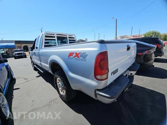 2005 Ford Super Duty F-250 XLT Extended Cab Medium Bed w/Rear Doors - miniatura 2