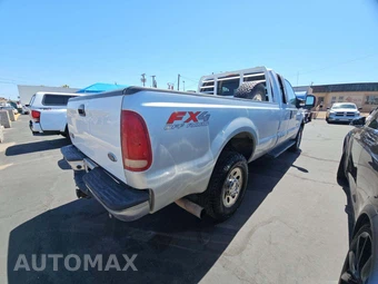 2005 Ford Super Duty F-250 XLT Extended Cab Medium Bed w/Rear Doors - miniatura 3