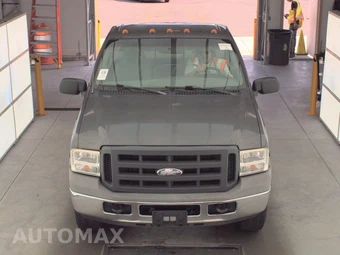2005 Ford Super Duty F-250 XLT Regular Cab Long Bed – miniatura 2