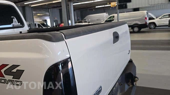 2005 Ford Super Duty F-350 Lariat Crew Cab Medium Bed - miniatura 22