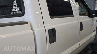 2005 Ford Super Duty F-350 Lariat Crew Cab Medium Bed - miniatura 26