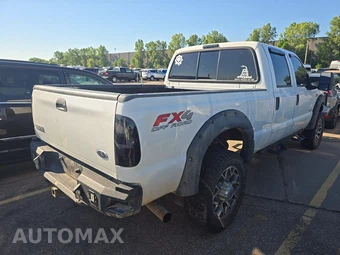 2005 Ford Super Duty F-350 Lariat Crew Cab Medium Bed - miniatura 4