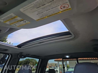 2005 Ford Super Duty F-350 Lariat Crew Cab Medium Bed DRW - miniatura 11