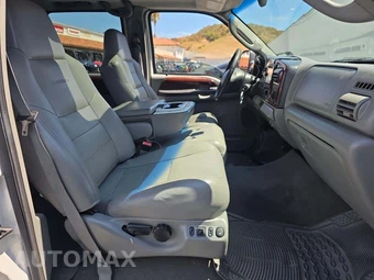 2005 Ford Super Duty F-350 Lariat Crew Cab Medium Bed DRW - miniatura 18