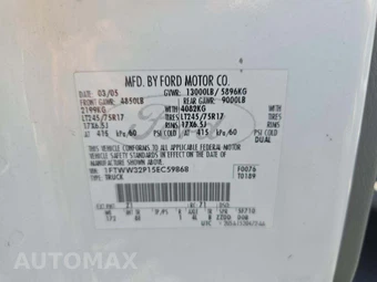 2005 Ford Super Duty F-350 Lariat Crew Cab Medium Bed DRW - miniatura 5
